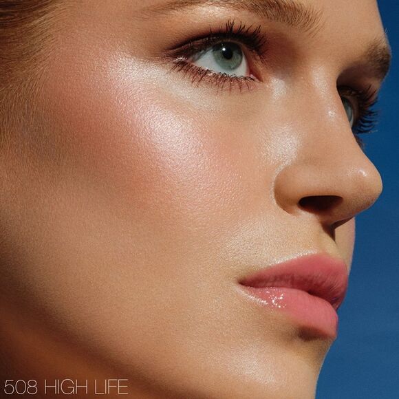 NARS Hot Escape Afterglow Lip Oil - High Life - Picture 3 of 4